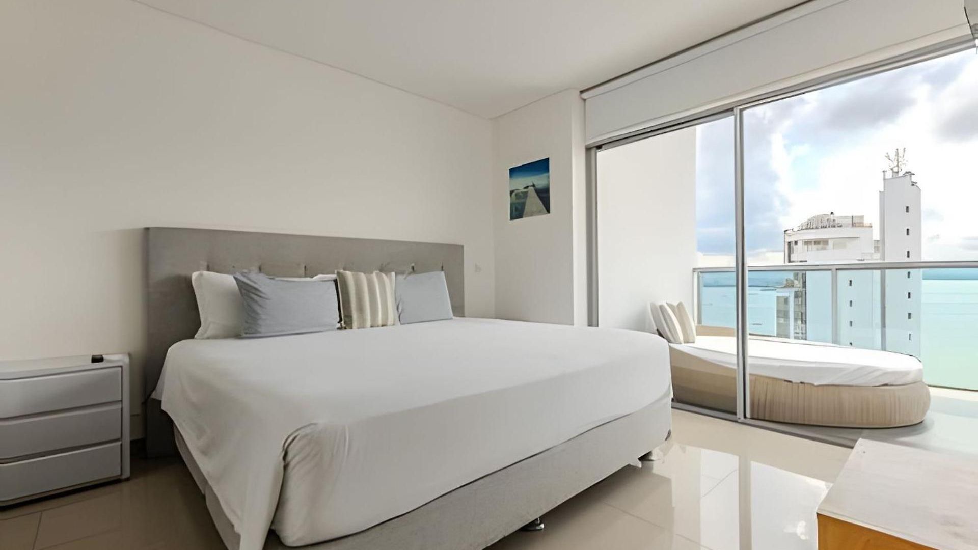 16th Floor Infinitum 1 Bedroom Cartagena