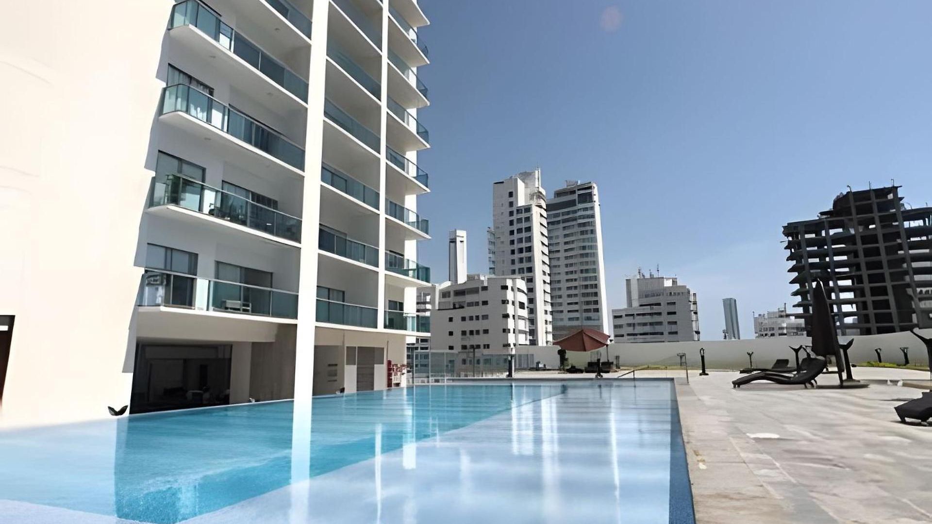 16th Floor Infinitum 1 Bedroom * Cartagena