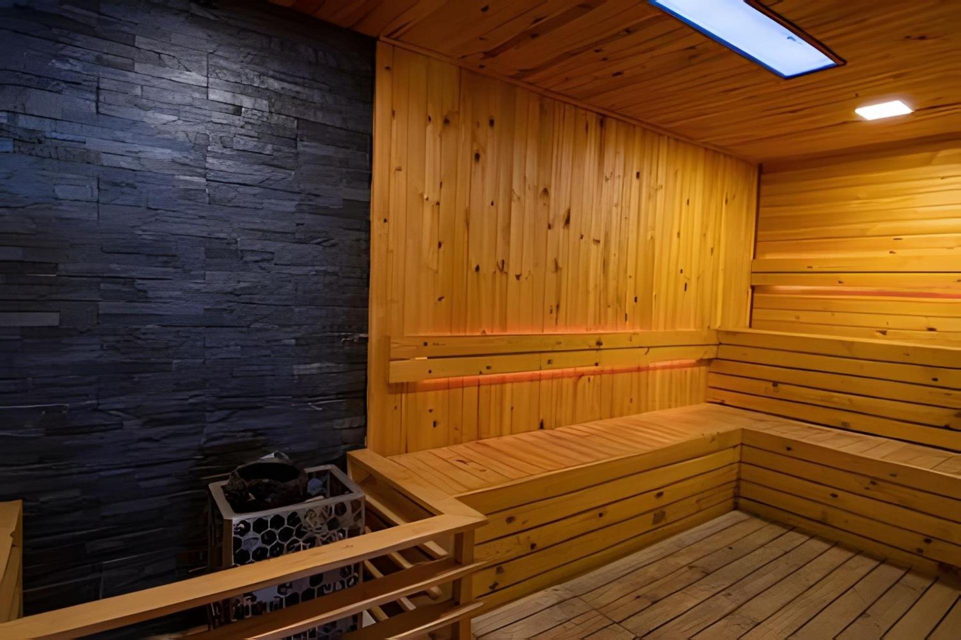 16th Floor Infinitum 1 Bedroom *