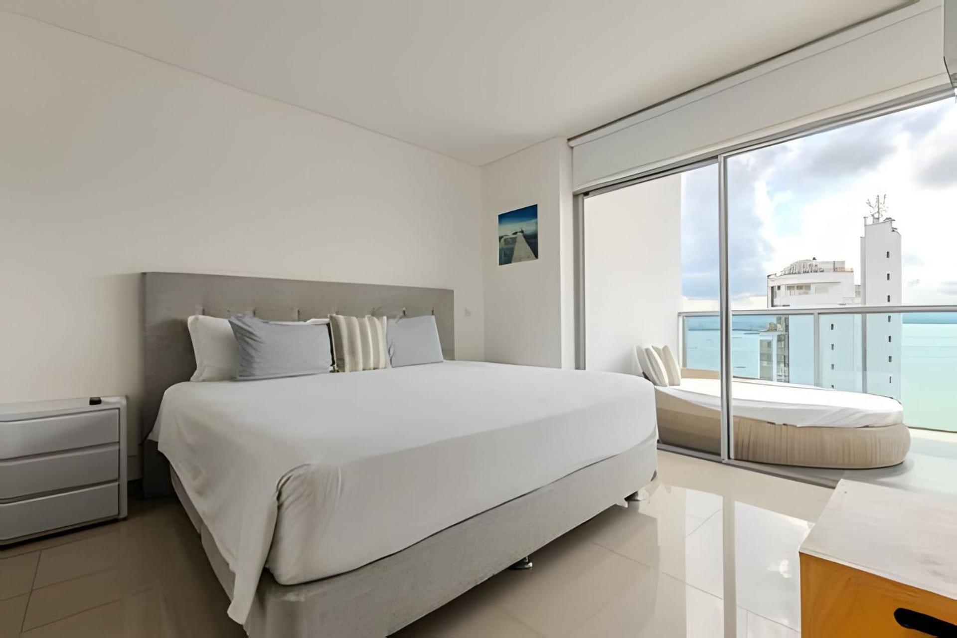 16th Floor Infinitum 1 Bedroom Cartagena